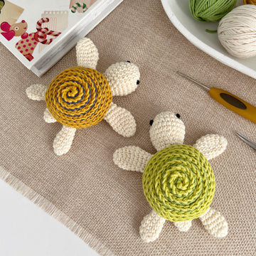 No sew crochet turtle pattern Amigurumi keychain plush charm Crochet sea animals keyring car hanger