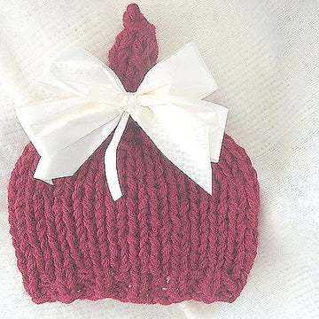 421 KNITTED PIXIE HAT, newborn to age 5