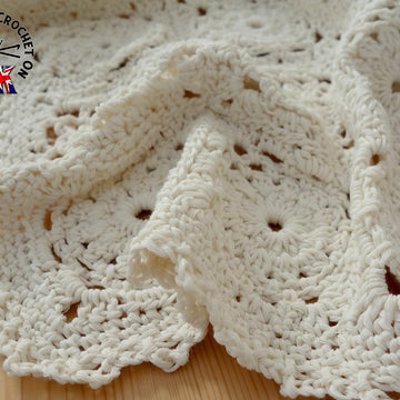 Daisy Chain Flourish Blanket