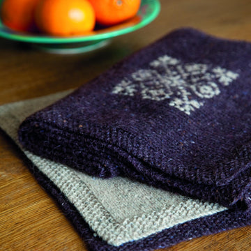 Snowflake placemats, coasters and table runner