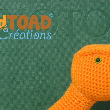 Dinosaur Velociraptor Dino Egg - Amigurumi Crochet - FROGandTOAD Créations