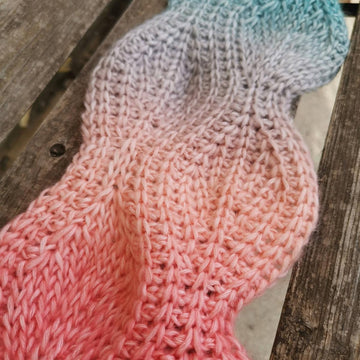 "Leaf" it on Scarf