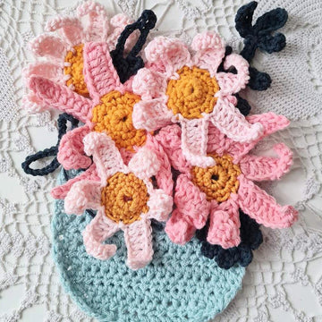 Flower Kissed Vases Appliques