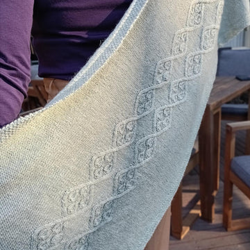 Diamond Stepping Stones Wrap