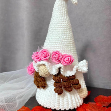 Gnome bride