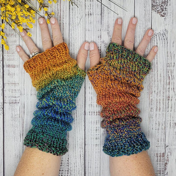 Totally Pleated Gloves