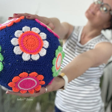 Awesome Blossom Play Ball