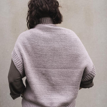 Seamless vest
