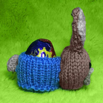 Peter Rabbit Creme Egg Choc Holder