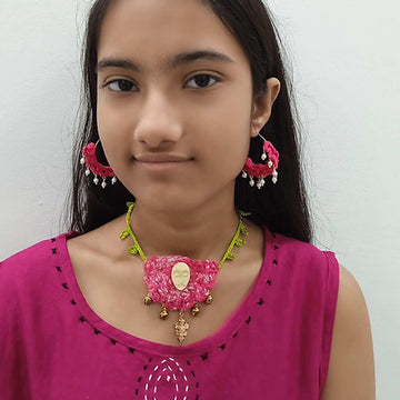 Rose Vine Necklace Crochet Pattern