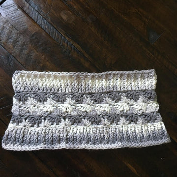 Lilac Cluster Cowl