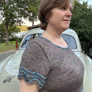 Simple Waves Top