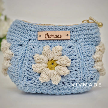 Granny Square Daisy Pouch