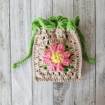 Flower granny square pouch