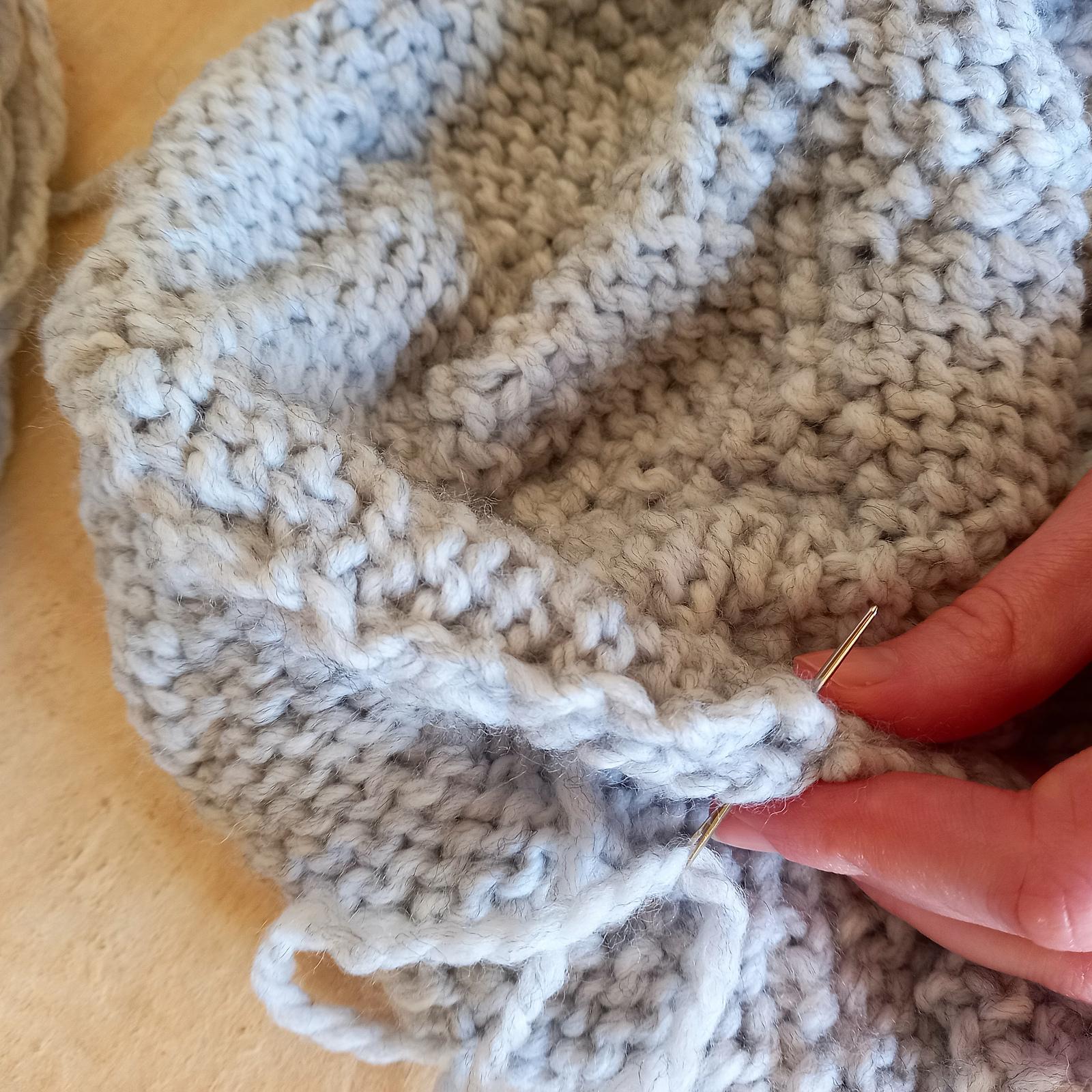 Chunky Hat on Straight Needles (#2): Royal Diamond