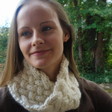 Snow Twist Cowl