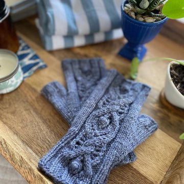 Bumble Fingerless Mitts