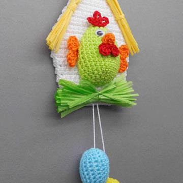 Hanging decoration chicken house - simple from scraps of yarn