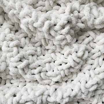 The Moderno Throw