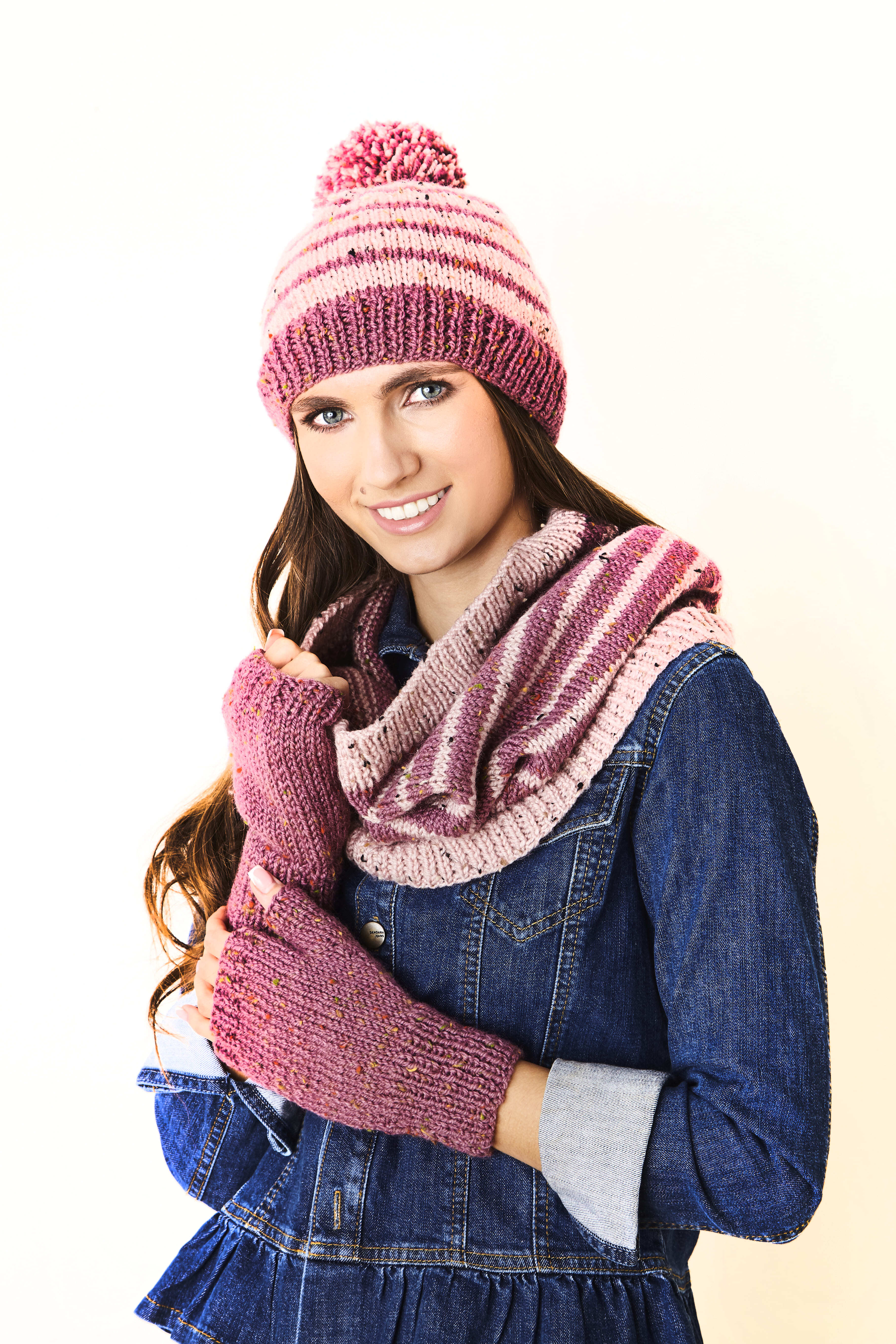 Accessories in King Cole Fashion Aran - 5970 - Leaflet