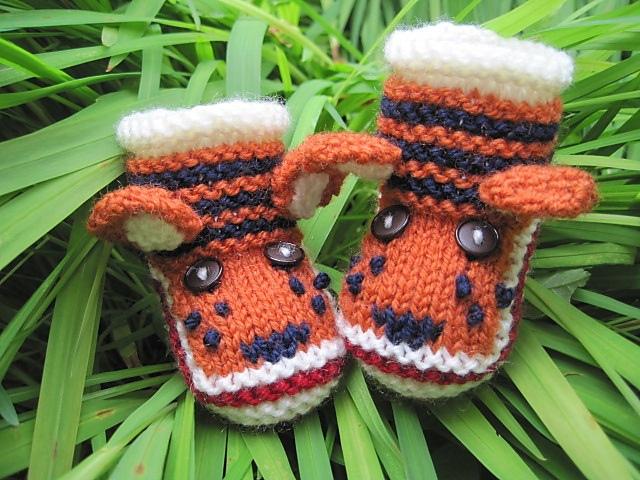 Tiger Paws Baby Hat and Booties