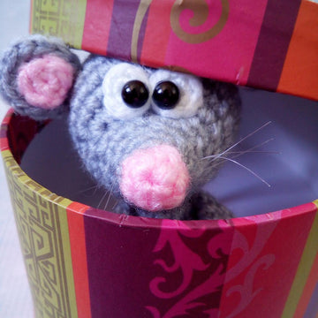 231 Little Rat Mimi with a scarf