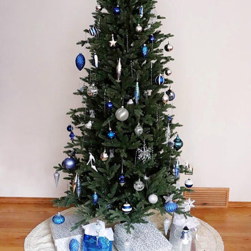 Snowbell Tree Skirt