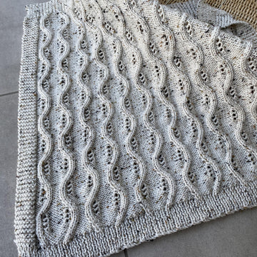 Cosy cable blanket