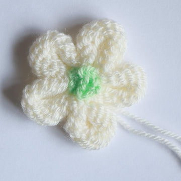 Knitted Flower Tutorial