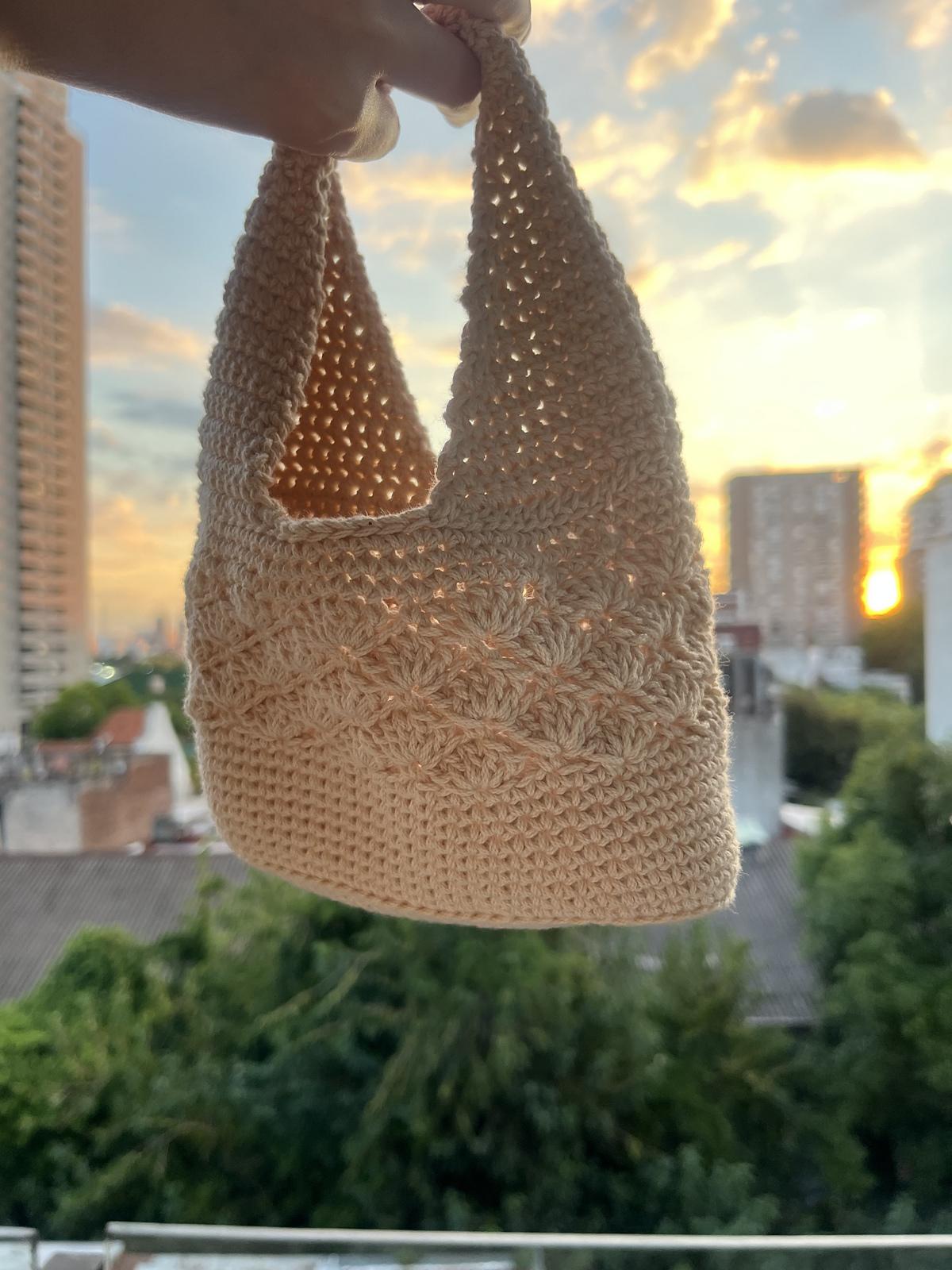 Shell Crochet Shoulder bag