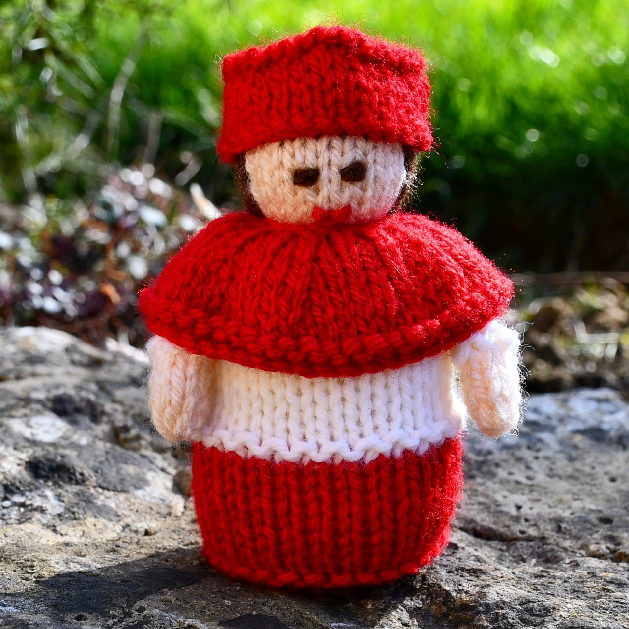 Tudor Cardinal Doll Knitting Pattern - Toy Knitting Pattern