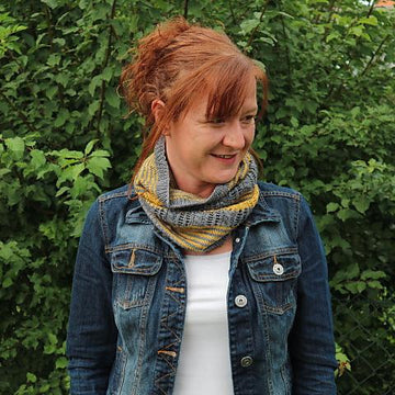 Striping Cowl