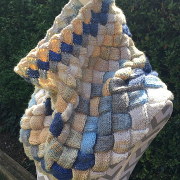 Entrelac shaped cowl