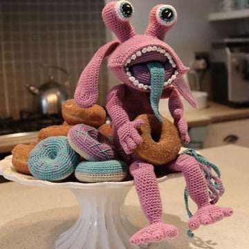 Dallas the Donut Monster Amigurumi