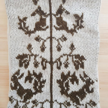 Squirrels in the Oak Tree Cowl