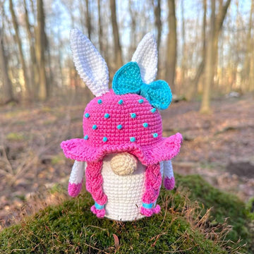 Easter gnome (girl)