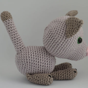 Crochet pattern for cat Joy!