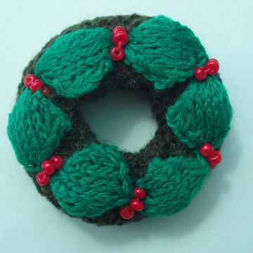 Easy to Knit Miniature Knitting Patterns Christmas Book