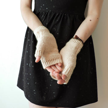 Sien Fingerless Mittens