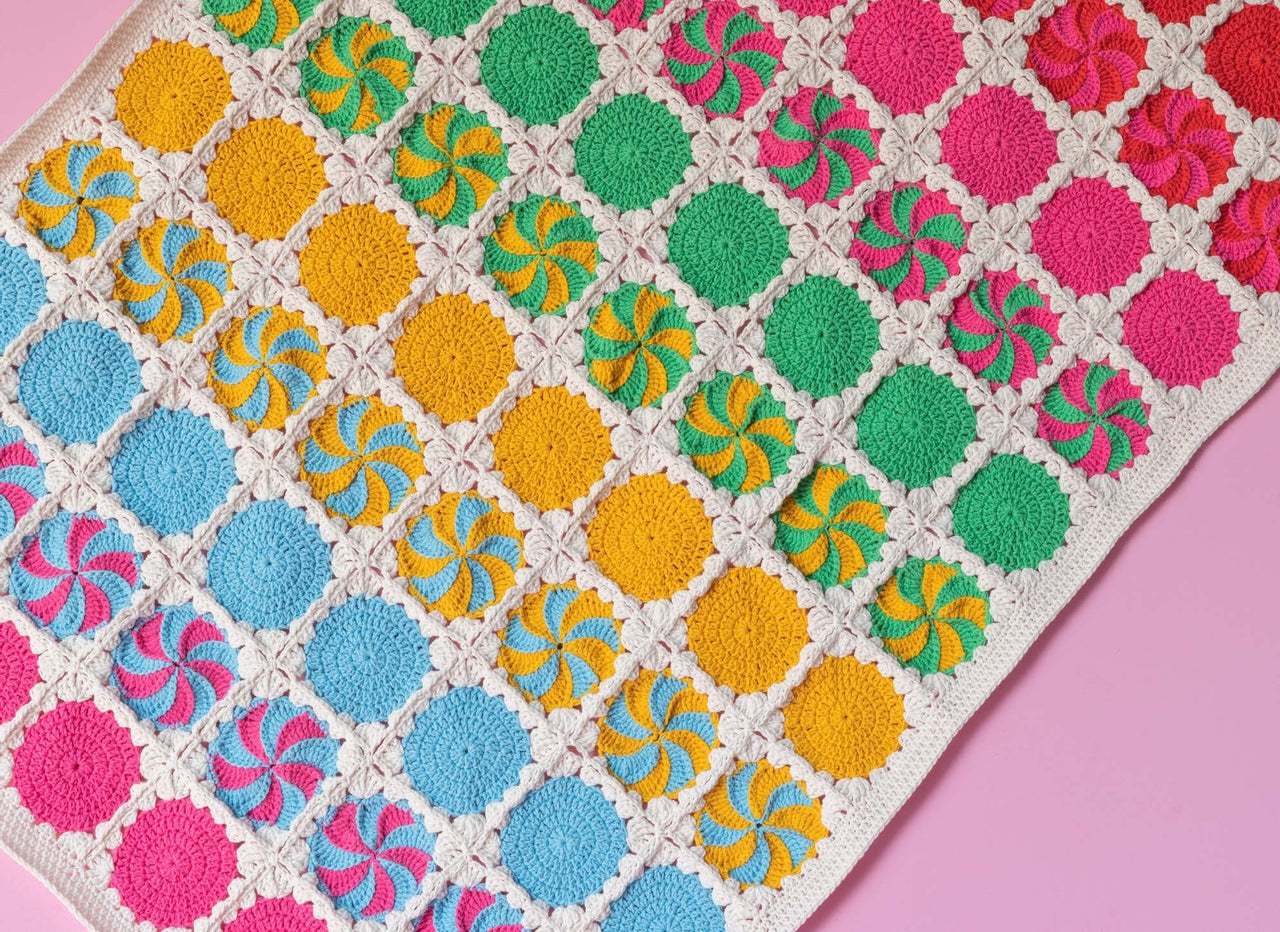 Circles and Spirals Blanket in Yarn and Colors Baby Fabulous - YAC100002 - Downloadable PDF