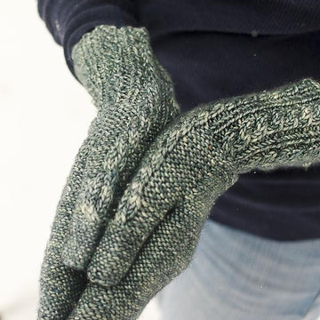 Greenwood Mitts & Hat
