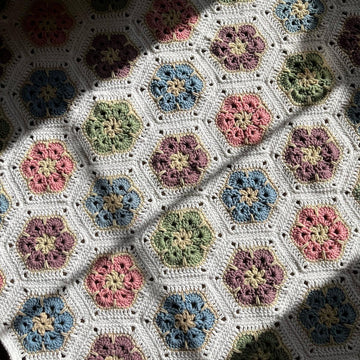 Lazy Daisy Rug