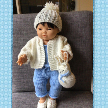 Lea's outdoor knitted outfit with bunny