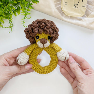 Crochet baby rattle pattern, amigurumi lion pattern, crochet safari animals pattern