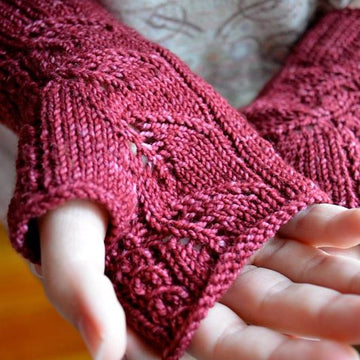 Tea Leaf Gloves