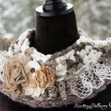 Sashay Around Easy Cowl