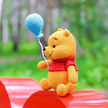 Winnie the Pooh + Honeypot + bees (PDF + 7 videos)