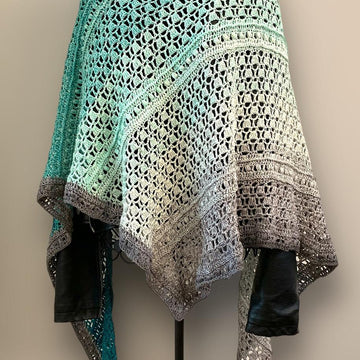 Flat Triangular Scarf "Charis"