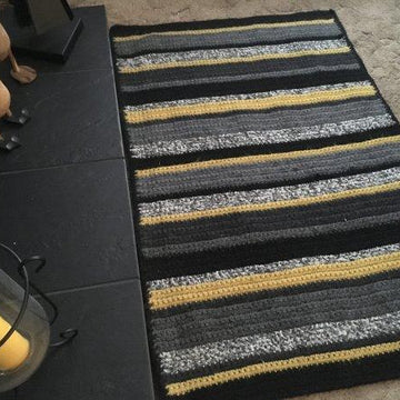Crochet rug