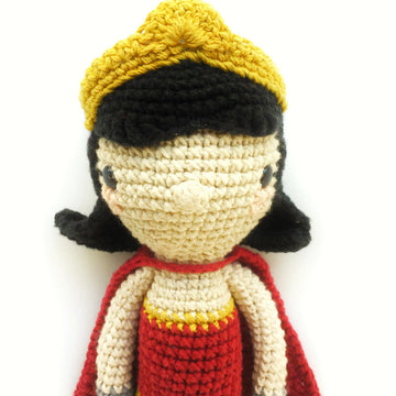 Wonder Woman - amigurumi pattern